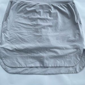 ATHLETA GOLF SKORT SILVER SIZE S